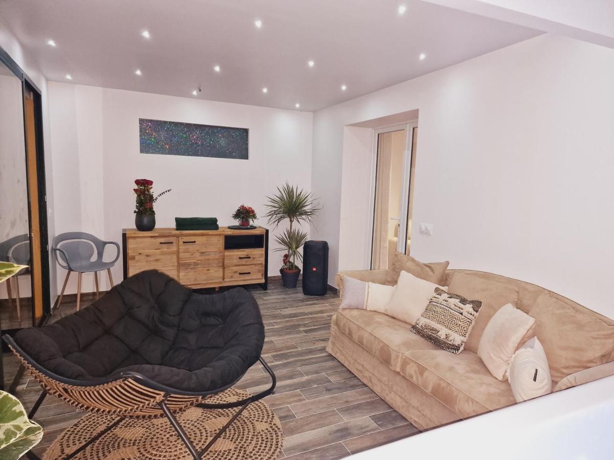 Atoumo Appartement Love Jacuzzi & Jardin Disneyland Paris Quincy-Voisins Eksteriør billede