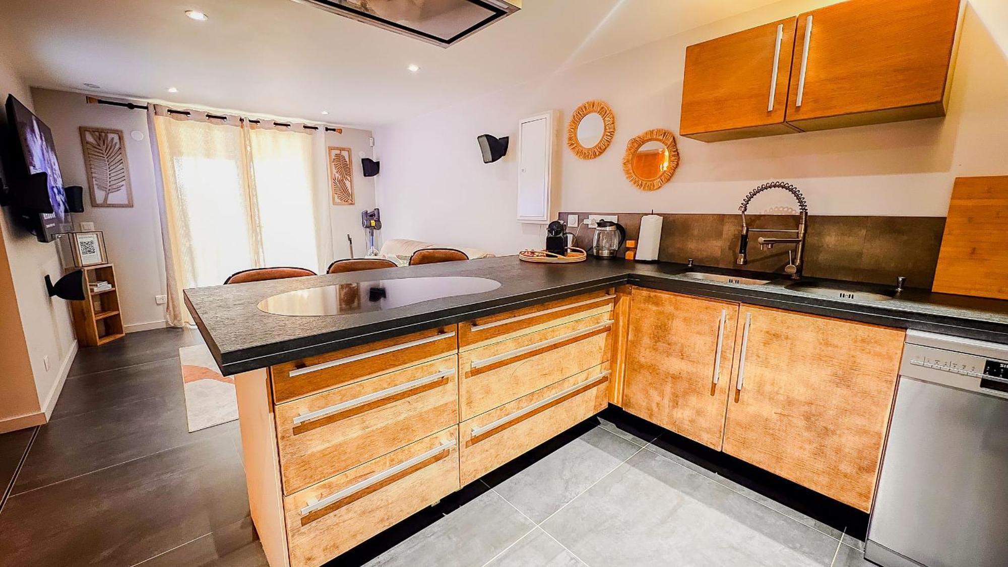 Atoumo Appartement Love Jacuzzi & Jardin Disneyland Paris Quincy-Voisins Eksteriør billede